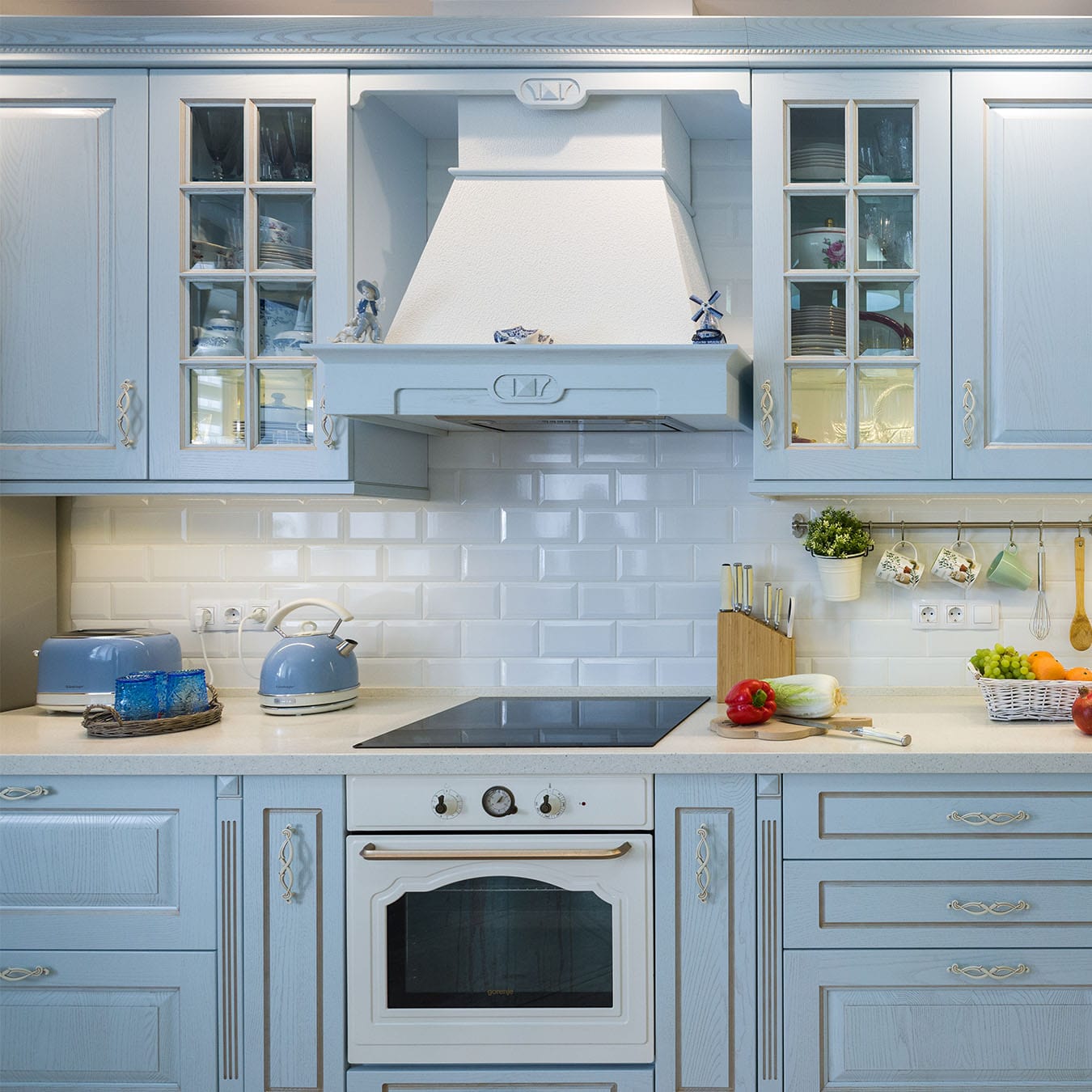 Кухня по индивидуальному заказу